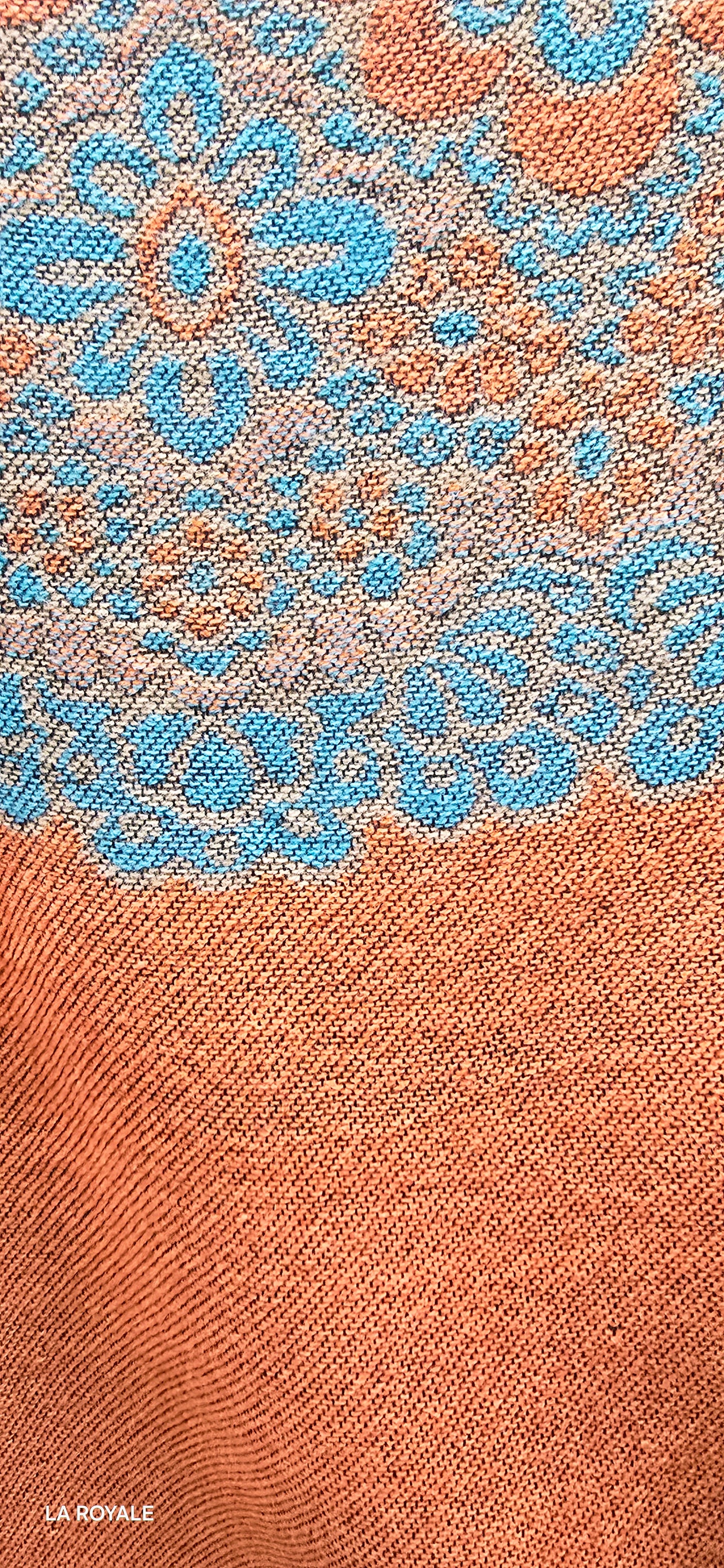 ALASKA THROW ABAYAS