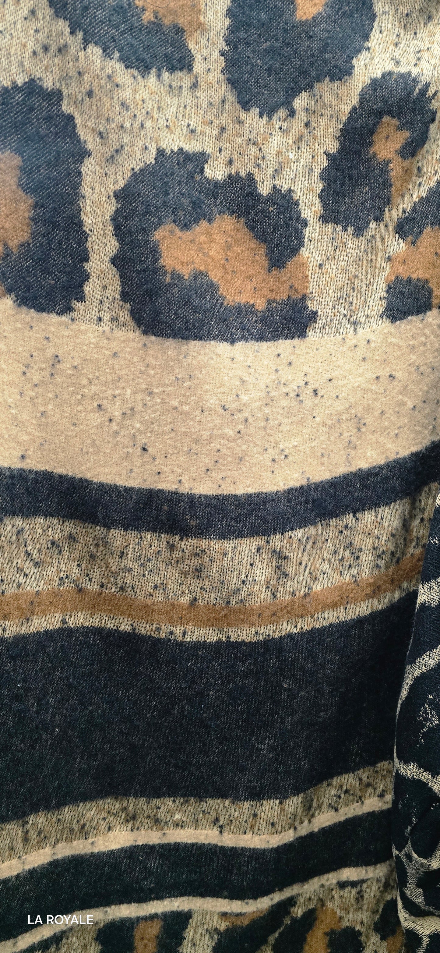 ALASKA THROW ABAYAS