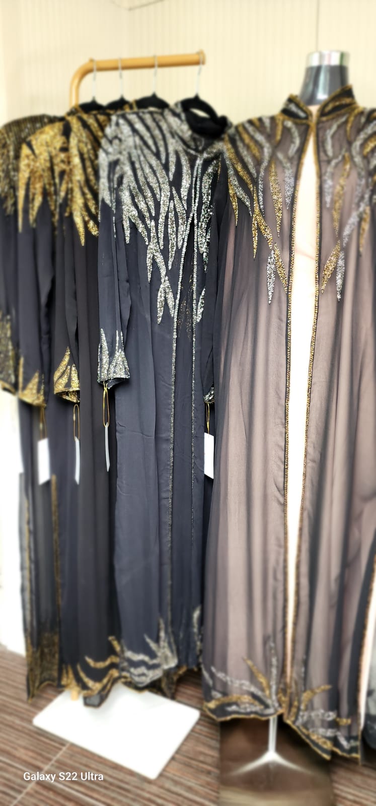 Signature Dubai Abaya