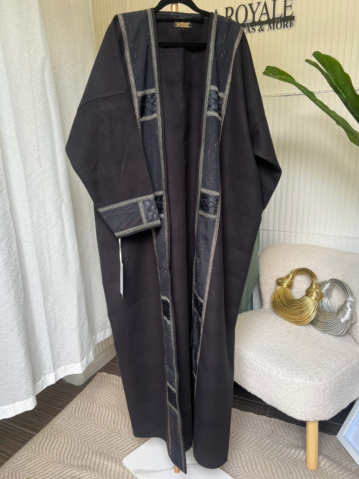 Joukh Wool Abaya with scarf
