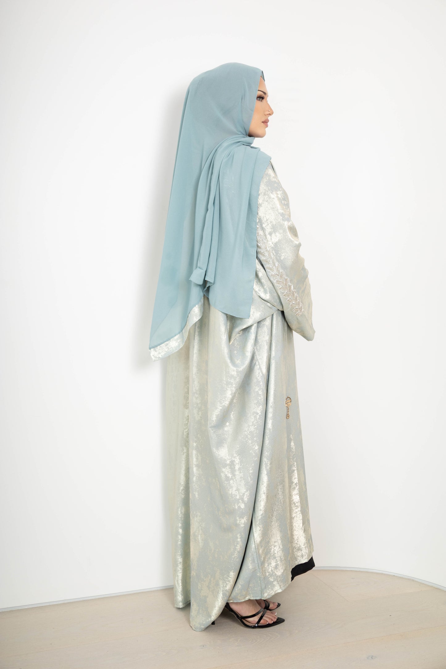 Beaded Metallica Abaya – 2-Piece Set