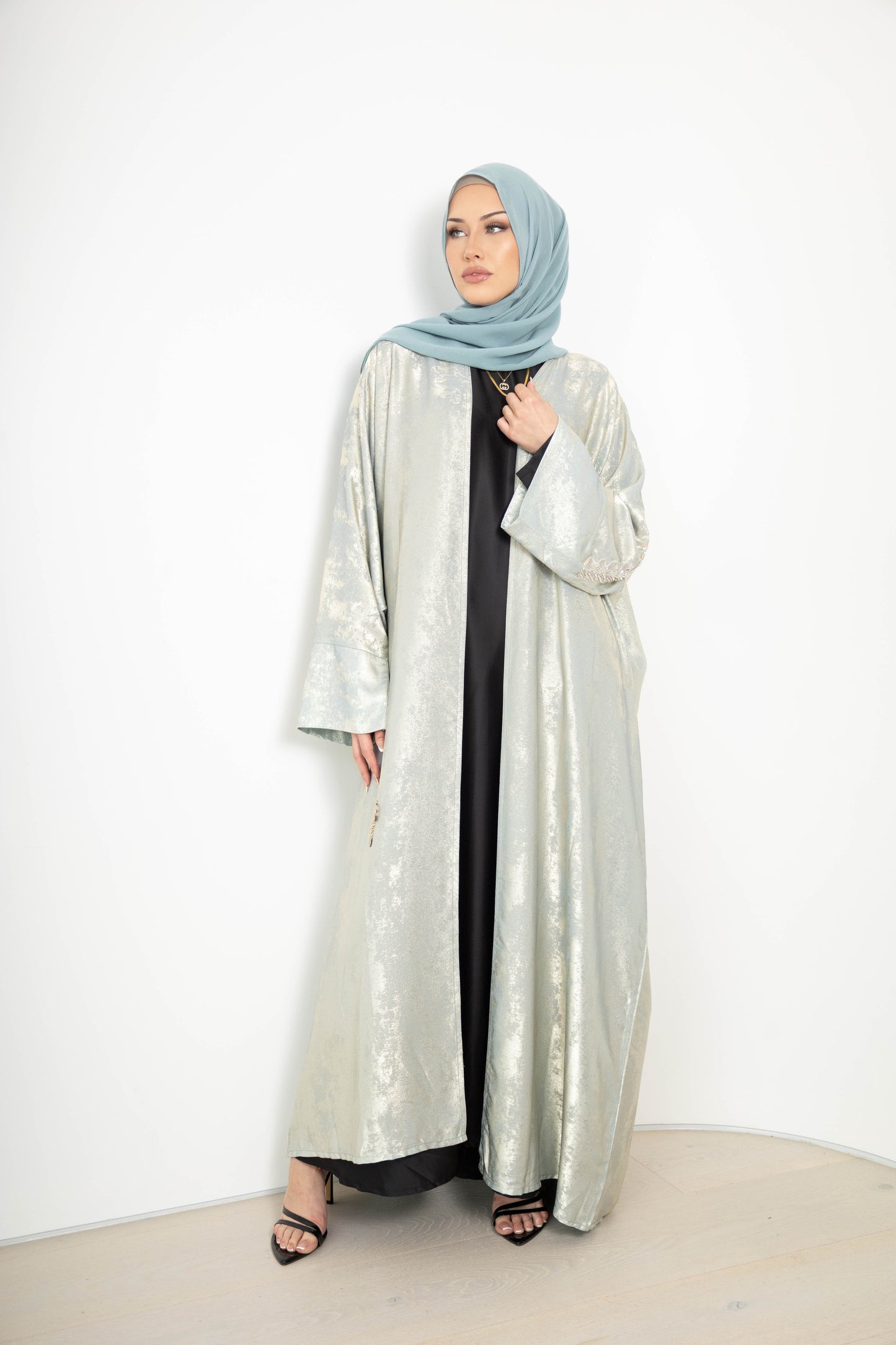 Beaded Metallica Abaya – 2-Piece Set