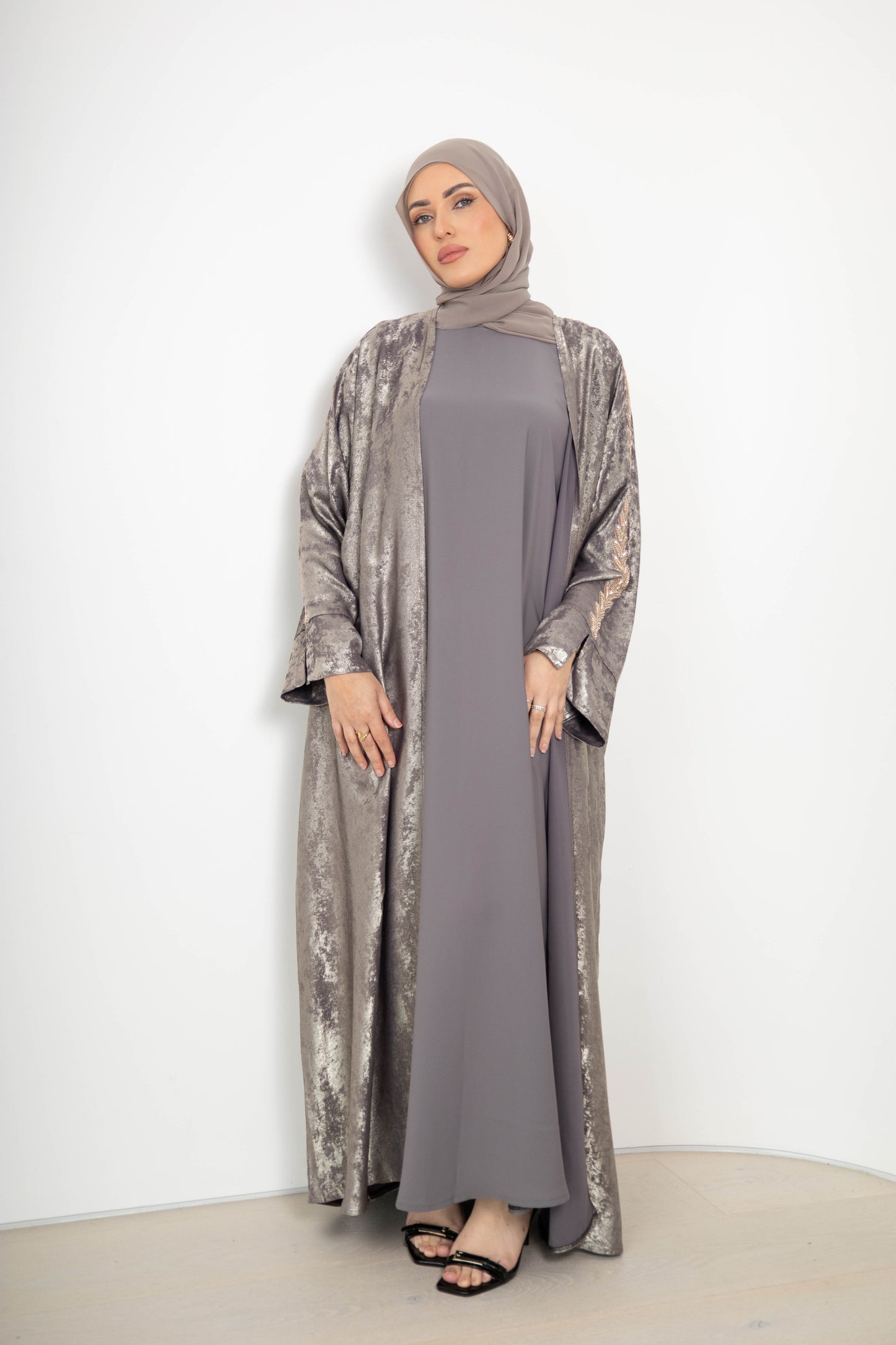 Beaded Metallica Abaya – 3-Piece Set