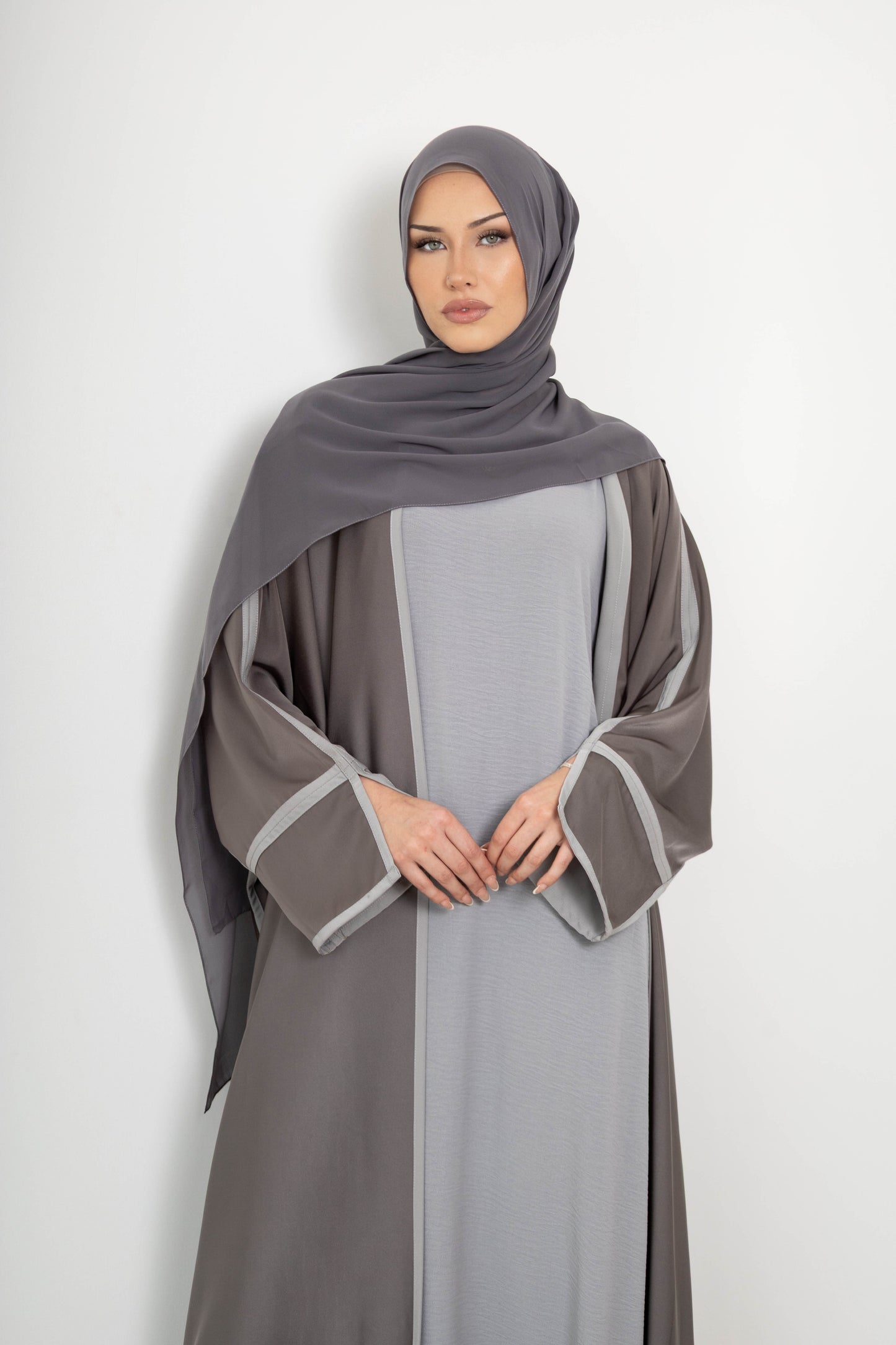 Tasneem Double-Sided Abaya – 3-Piece Set