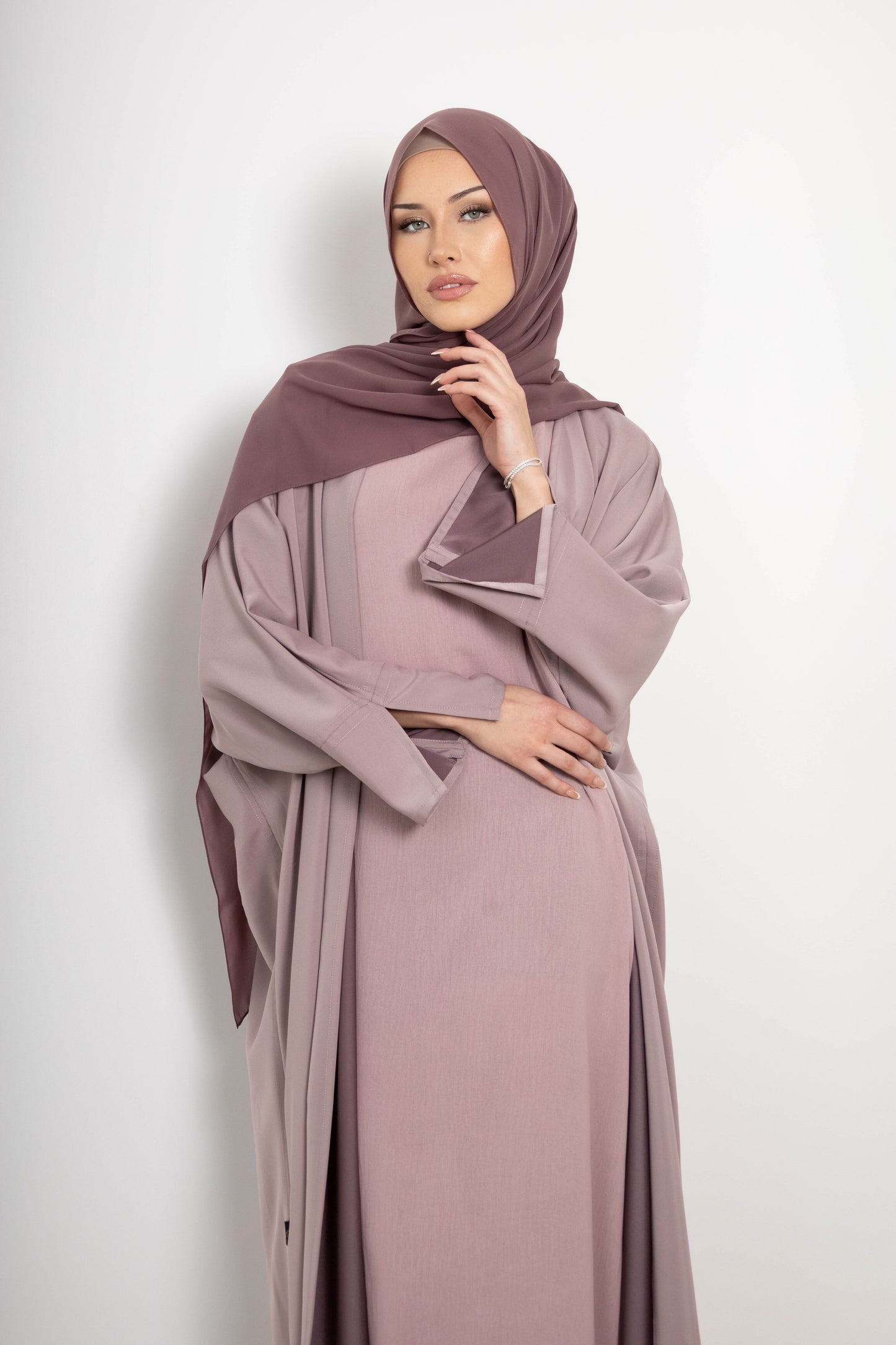 Tasneem Double-Sided Abaya – 3-Piece Set