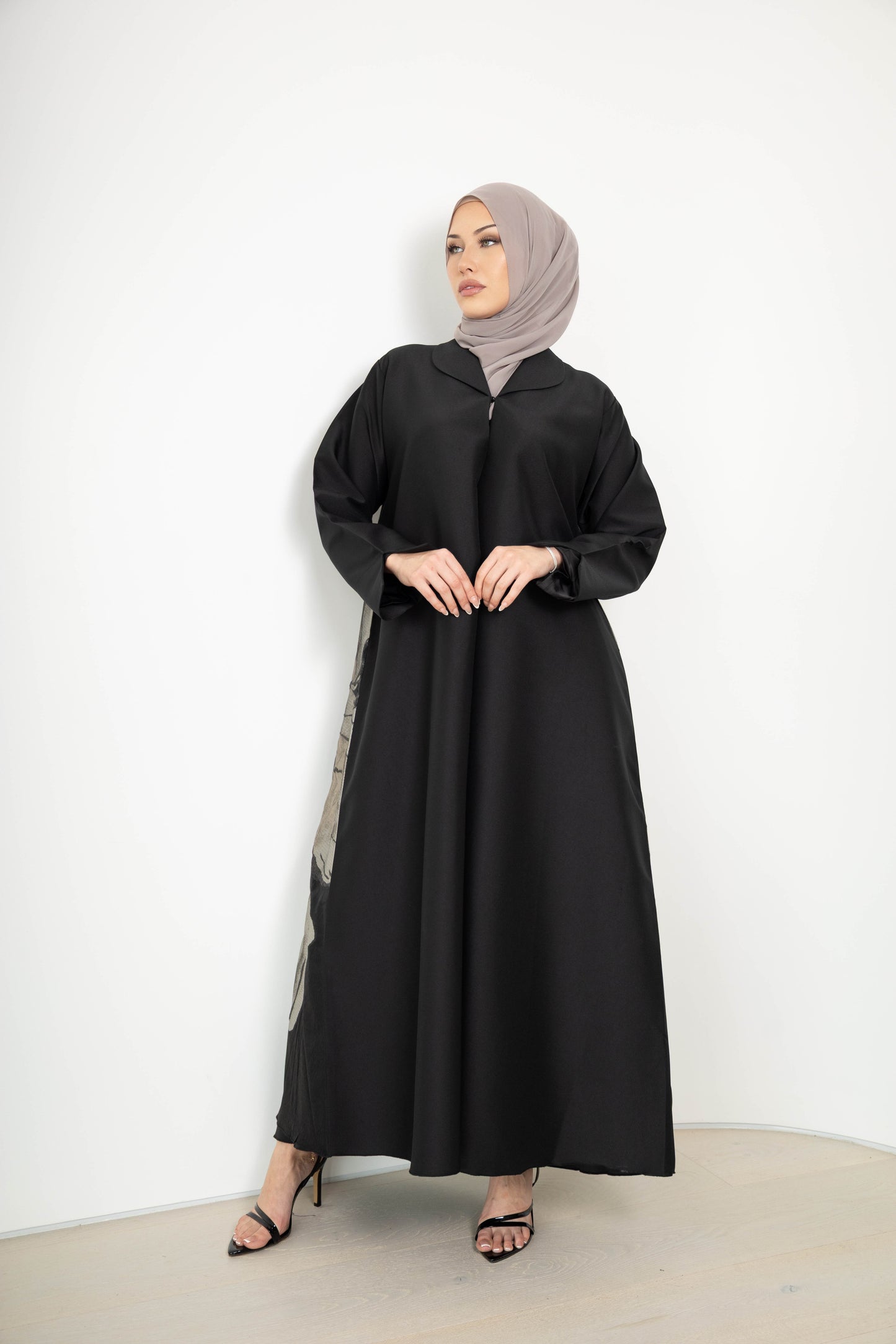 Zara Foils Abaya with Scarf