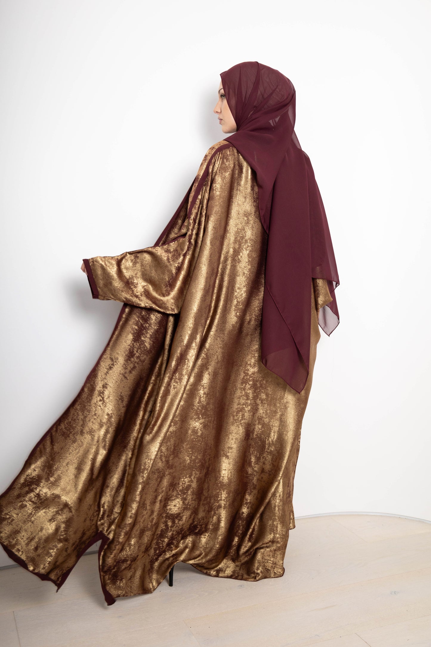 Metallica Abaya with Scarf