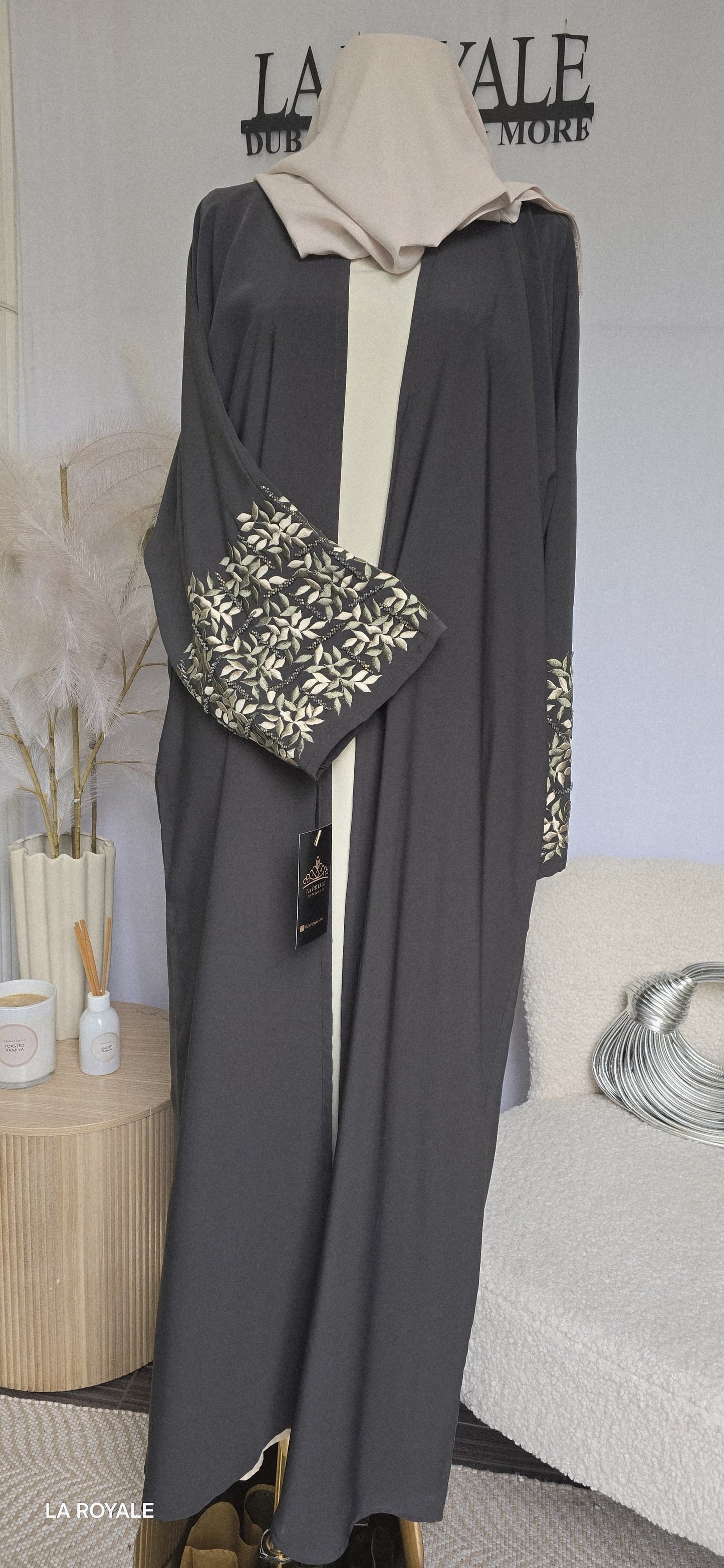 Sopiha Abaya with Scarf