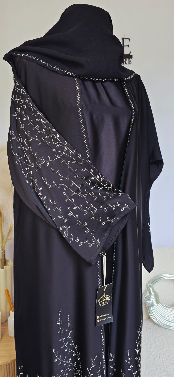 Maya Abaya – 4-Piece Set
