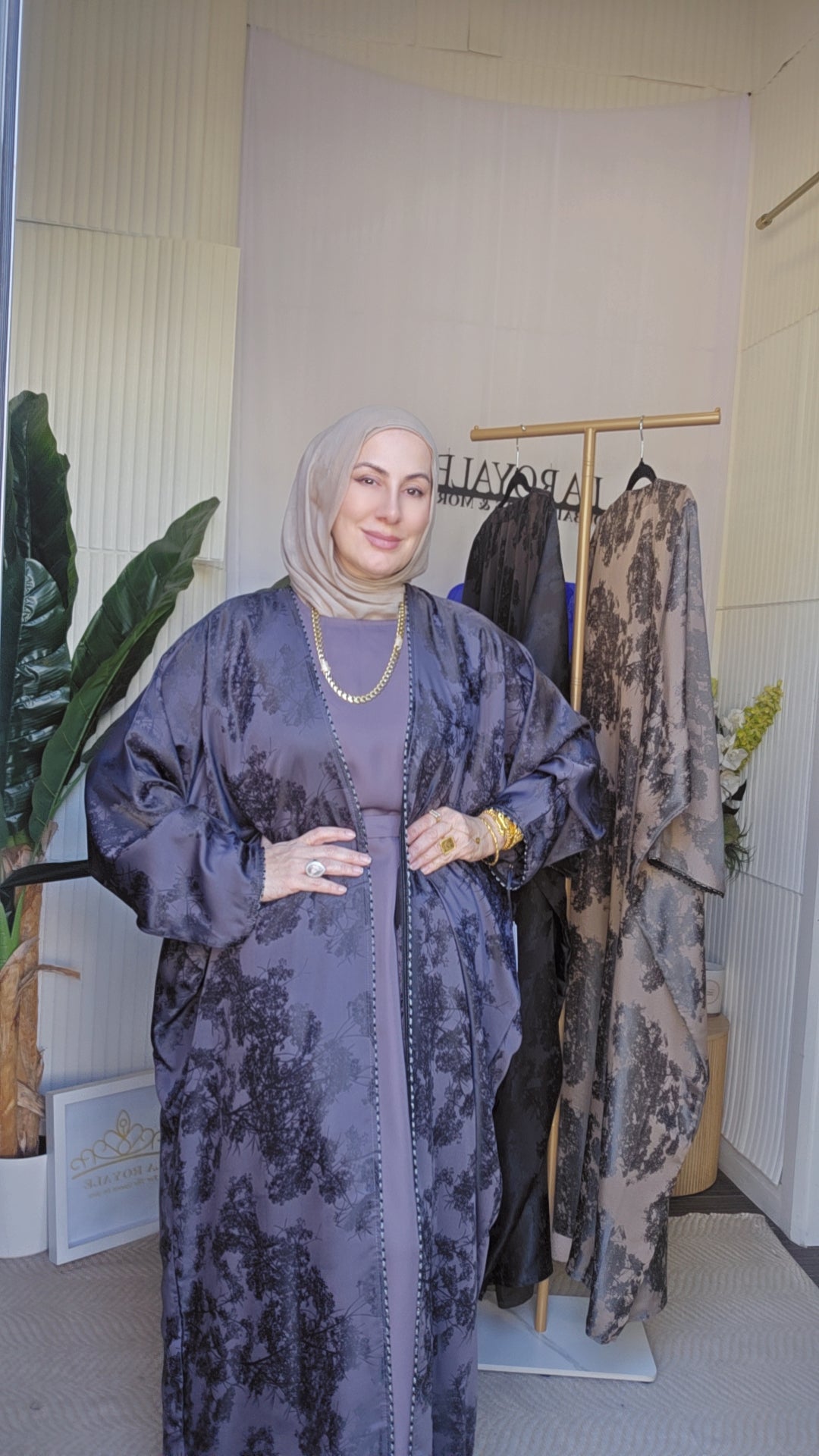 VOGUE 4pc abaya set