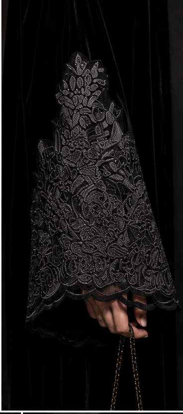 English lace Lux Noir Velvet 2pc