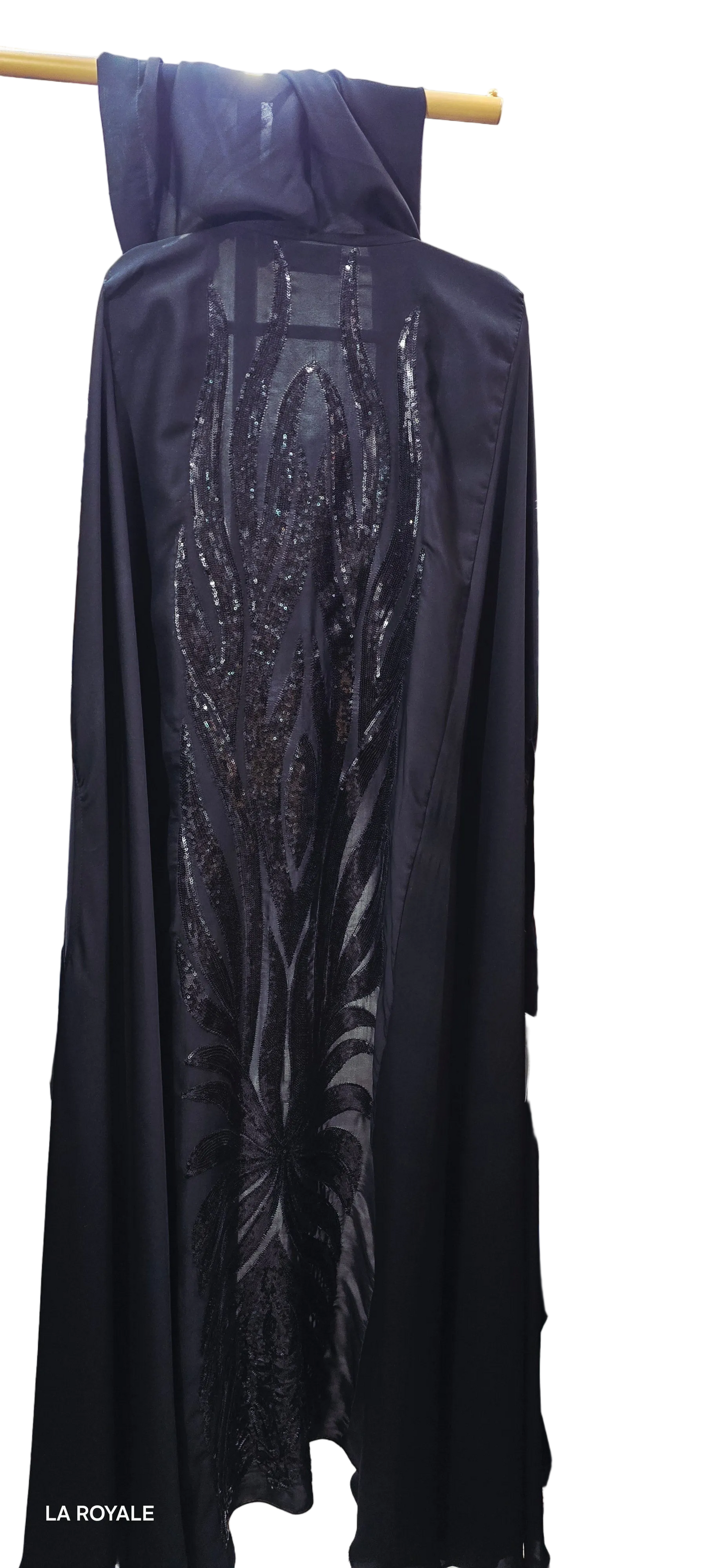 Amira  Cape